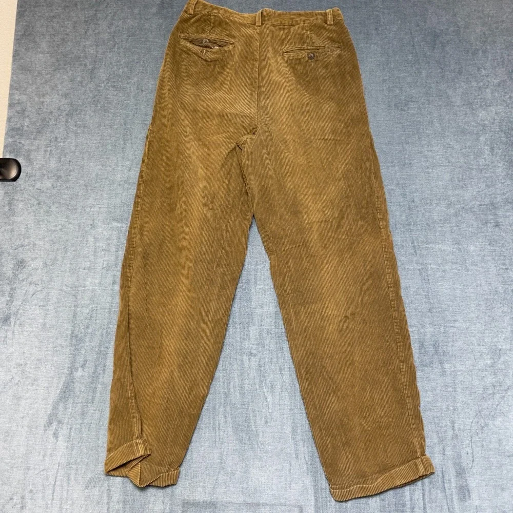 Old Navy Corduroy Pants Mens 31x31 Brown Pleated Straight Leg Cuffed Hem Chino